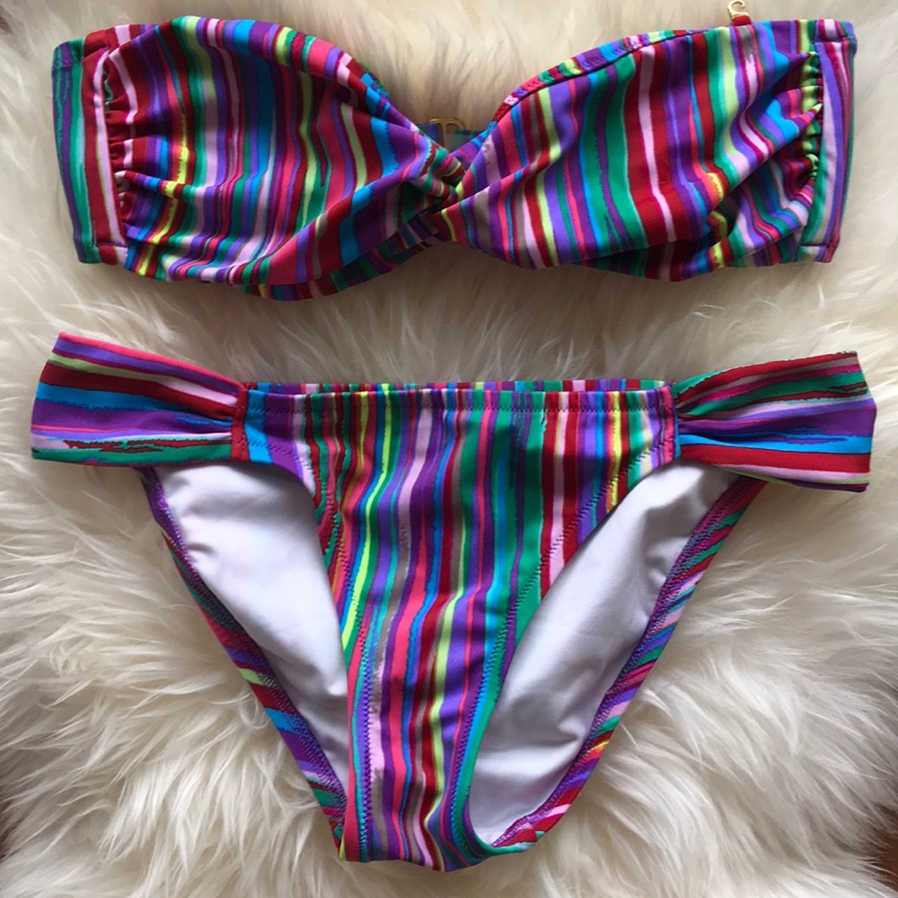 Victoria’s Secret twist bandeau bikini small
